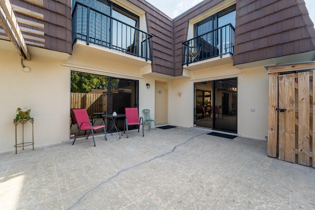 2513 25th Ln, Palm Beach Gardens, FL 33418 - view of patio with a balcony