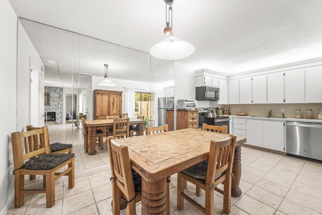 2513 25th Ln, Palm Beach Gardens, FL 33418 - view of dining area