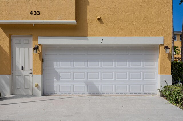 433 Amador Ln Unit 1, West Palm Beach, FL 33401 - view of garage