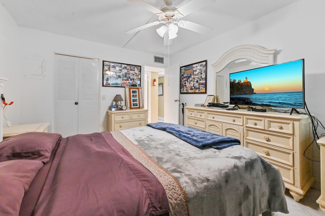 160 Tuscany C, Delray Beach, FL 33446 - bedroom with ceiling fan and a closet