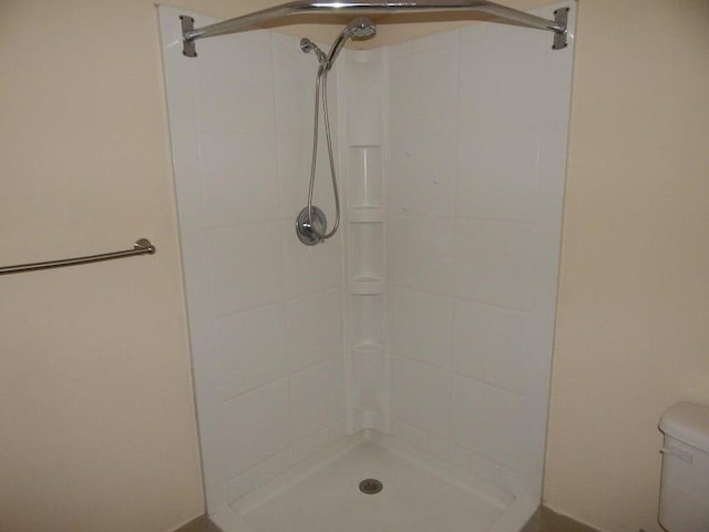 3721 37th Way, West Palm Beach, FL 33407 - full bathroom with tiled shower and toilet