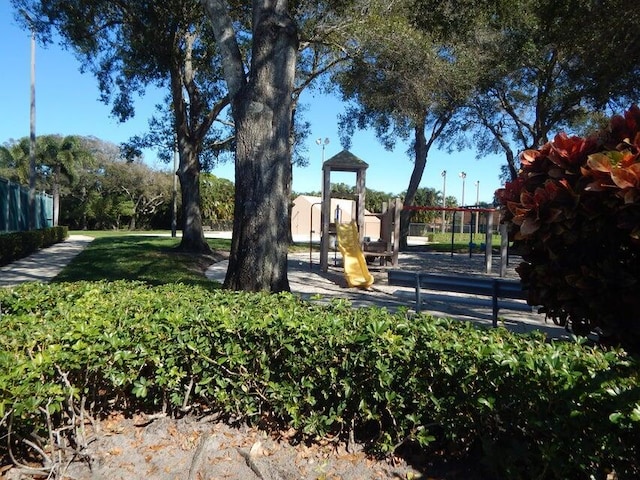 3721 37th Way, West Palm Beach, FL 33407 - view of home's community
