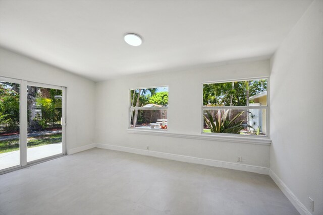 811 Hunter St, West Palm Beach, FL 33405 - unfurnished room with baseboards