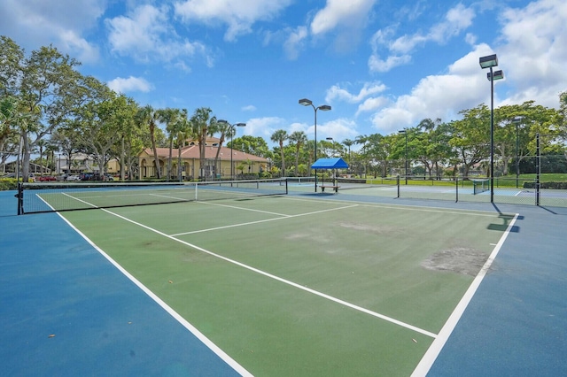 3559 Hudson Ln, Boynton Beach, FL 33436 - view of tennis court featuring community basketball court