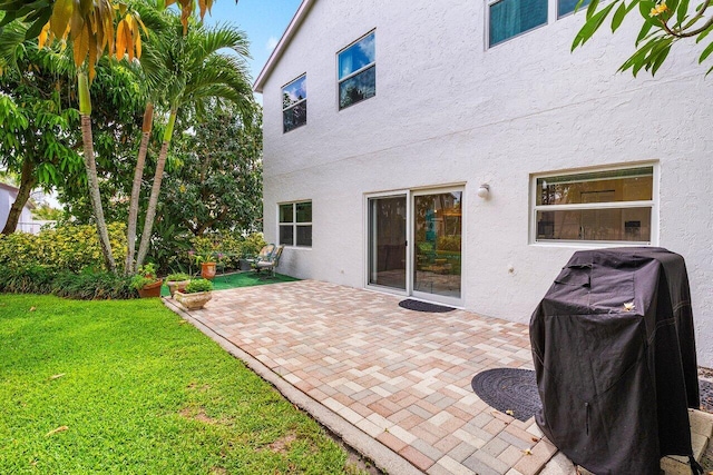 6321 Lansdowne Cir, Boynton Beach, FL 33472 - view of patio / terrace with area for grilling