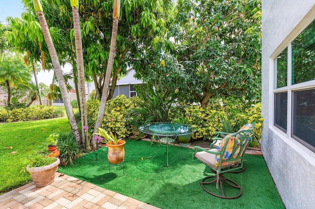 6321 Lansdowne Cir, Boynton Beach, FL 33472 - view of patio