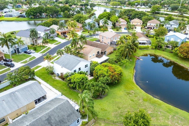 6321 Lansdowne Cir, Boynton Beach, FL 33472 - aerial view of residential area featuring a large body of water