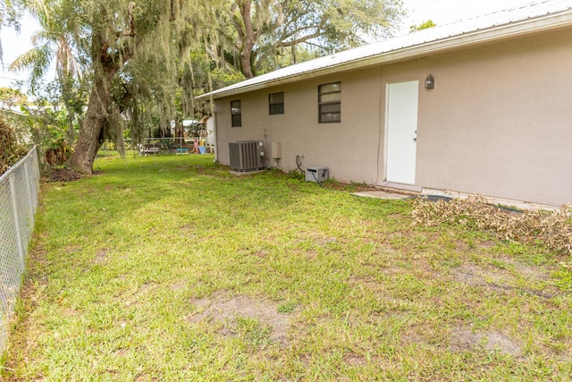 1793 SW 22nd Ter, Okeechobee, FL 34974 - view of yard with cooling unit