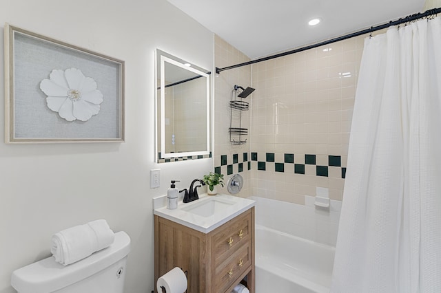 2137 Longwood Rd, West Palm Beach, FL 33409 - full bath featuring toilet, shower / bath combination with curtain, vanity, and recessed lighting