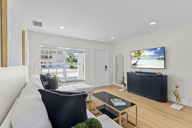 2137 Longwood Rd, West Palm Beach, FL 33409 - living area with light wood-style floors, recessed lighting, and baseboards
