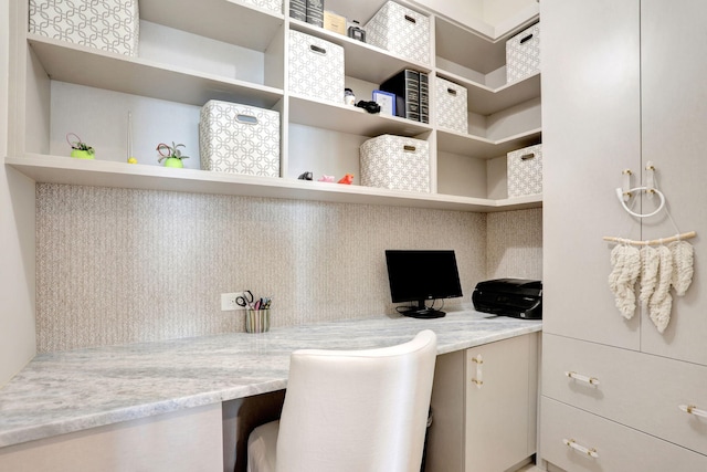 1 N Ocean Blvd Unit Ph05, Pompano Beach, FL 33062 - home office with built in desk