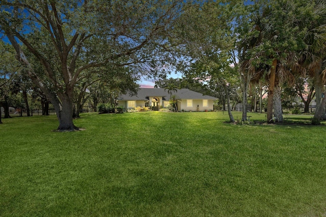 16673 75th Way N, Palm Beach Gardens, FL 33418 - view of green lawn