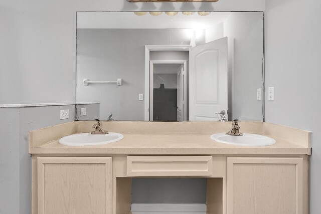 123 Canterbury Pl, Royal Palm Beach, FL 33414 - bathroom with double vanity