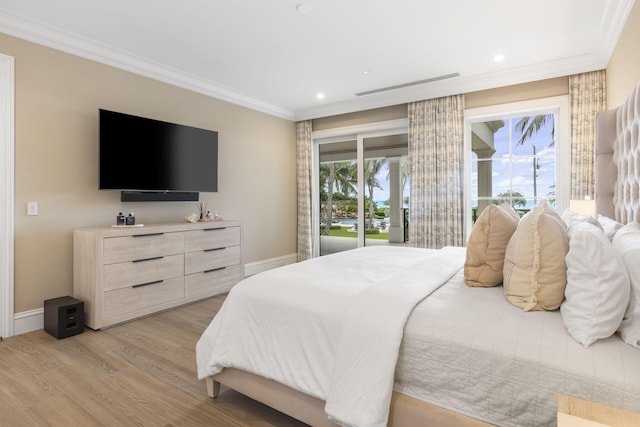 526 N Ocean Blvd, Delray Beach, FL 33483 - bedroom featuring access to exterior, light wood-style flooring, ornamental molding, recessed lighting, and baseboards