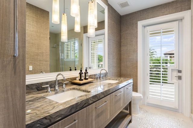 526 N Ocean Blvd, Delray Beach, FL 33483 - full bath featuring double vanity, toilet, and a shower
