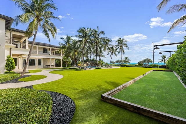 526 N Ocean Blvd, Delray Beach, FL 33483 - view of community with a yard