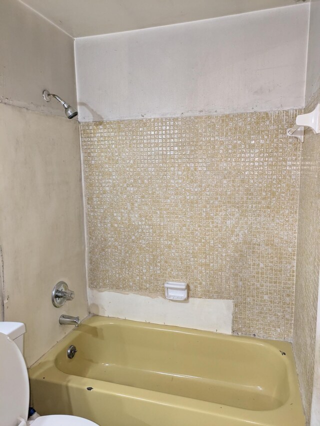 3900 Kenas St, West Palm Beach, FL 33403 - full bathroom featuring toilet and  shower combination