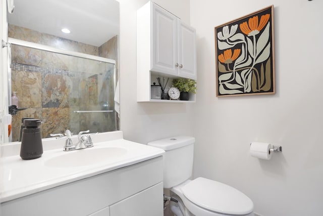 7216 Copperfield Cir, Lake Worth, FL 33467 - bathroom with toilet, a tile shower, and vanity