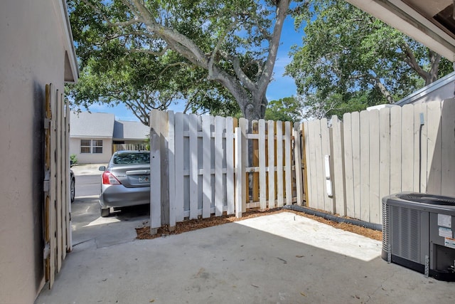 5171 Glencove Ln, West Palm Beach, FL 33415 - view of patio / terrace featuring cooling unit