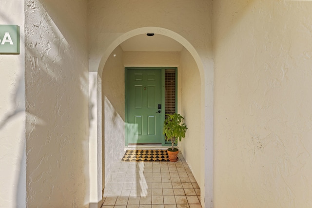 23 Lexington Ln W Unit A, Palm Beach Gardens, FL 33418 - entrance to property featuring stucco siding