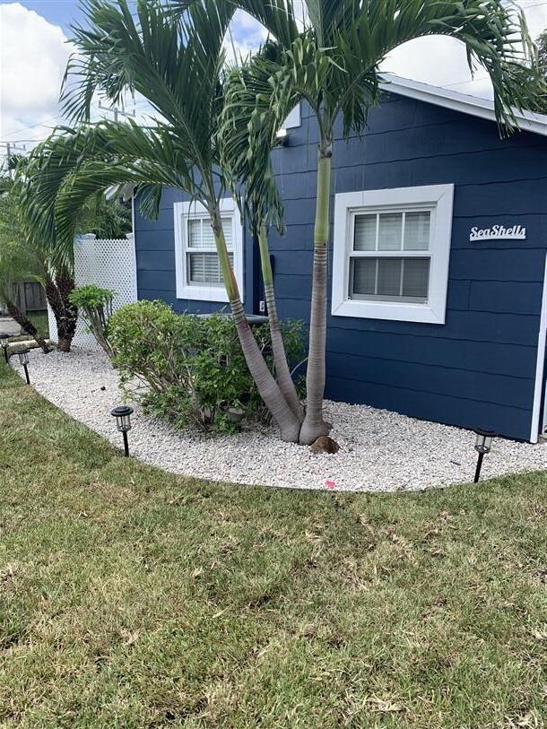 723 N Federal Hwy, Lake Worth Beach, FL 33460 - view of side of home