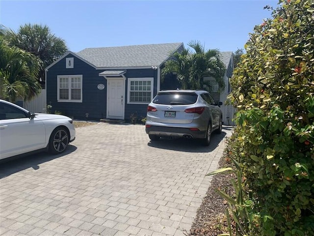 723 N Federal Hwy, Lake Worth Beach, FL 33460 - view of front of home with a shingled roof