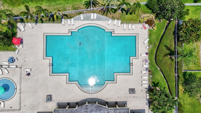 107 NW Summerville Ct, Port Saint Lucie, FL 34986 - aerial view of a pool