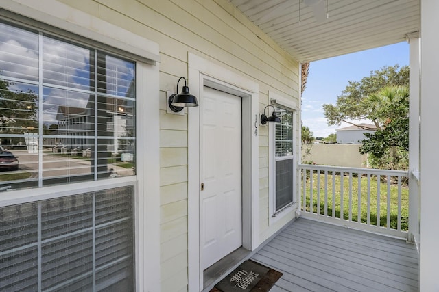 3322 Monterey Square Ln Unit 104, Fort Pierce, FL 34982 - entrance to property featuring a porch