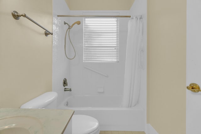 10664 Royal Caribbean Cir, Boynton Beach, FL 33437 - full bathroom featuring toilet, shower / bathtub combination with curtain, and vanity