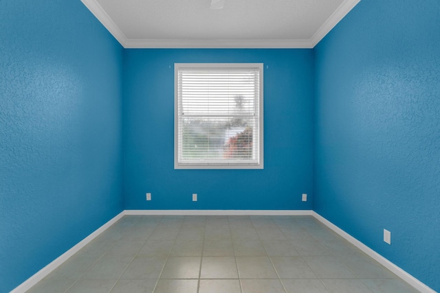 10664 Royal Caribbean Cir, Boynton Beach, FL 33437 - empty room featuring crown molding and baseboards