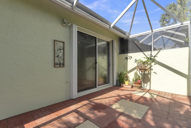 10664 Royal Caribbean Cir, Boynton Beach, FL 33437 - view of patio / terrace with a lanai