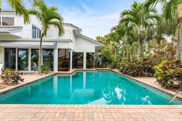 2150 SE Golfview Ln, Stuart, FL 34996 - view of outdoor pool