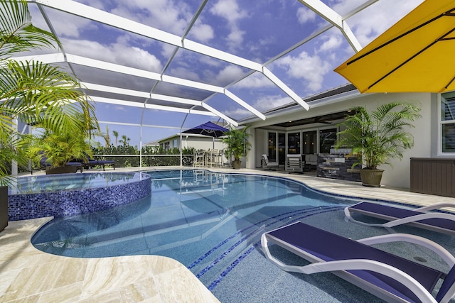 10339 SW Tetian Dr, Port Saint Lucie, FL 34987 - view of swimming pool with a patio, ceiling fan, a pool with connected hot tub, and a lanai