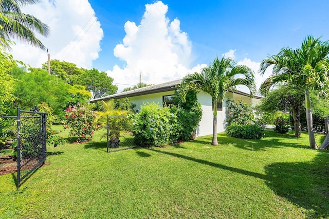 1701 N Ocean Breeze, Lake Worth Beach, FL 33460 - view of yard