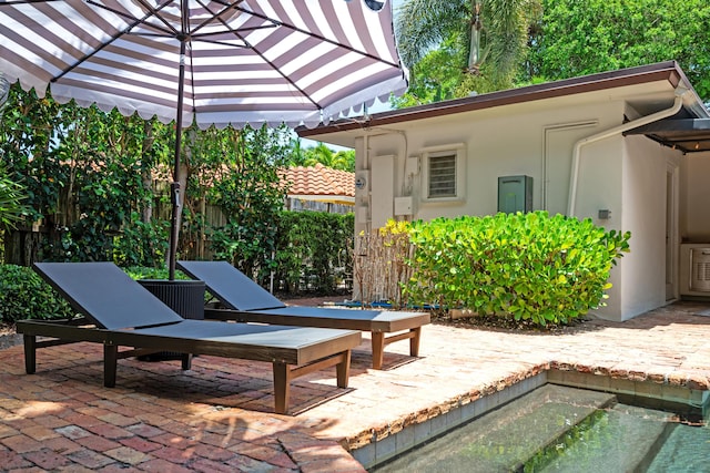 330 SE 7th Ave, Delray Beach, FL 33483 - view of patio
