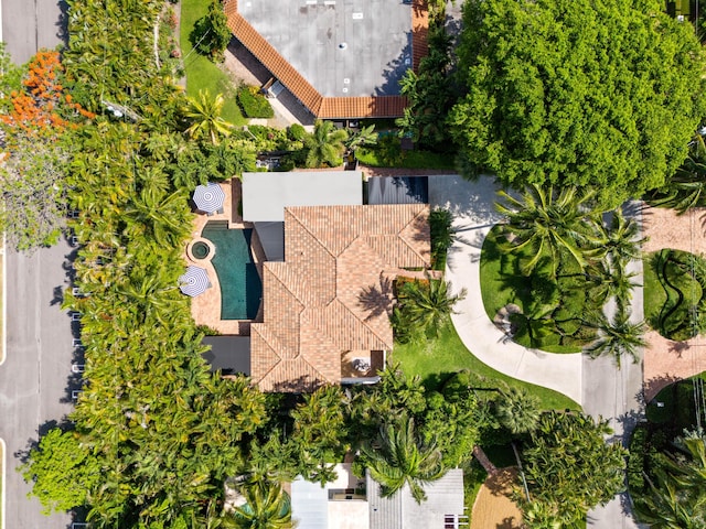 330 SE 7th Ave, Delray Beach, FL 33483 - aerial view of property and surrounding area featuring a pool area