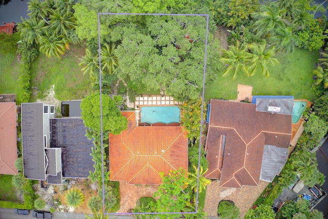 434 NW 7th Ave, Boca Raton, FL 33486 - aerial overview of property's location featuring property parcel outlined and a pool