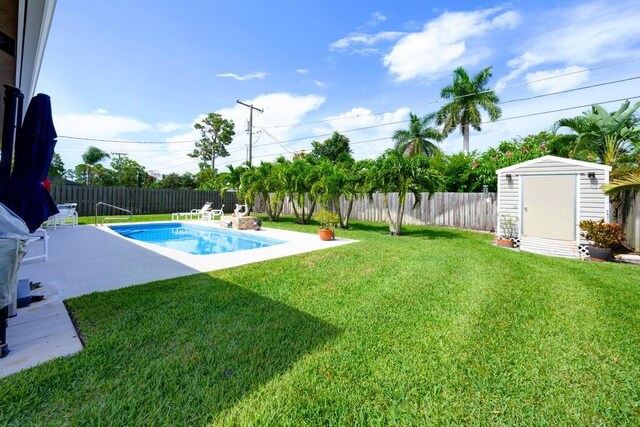 5333 SE Celestial Cir, Stuart, FL 34997 - view of property location featuring a large body of water and nearby suburban area