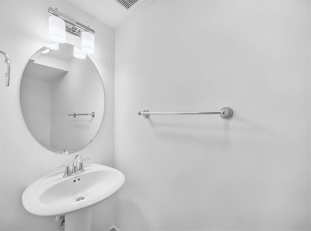 4829 Pointe Midtown Rd Unit 4829, Palm Beach Gardens, FL 33418 - bathroom featuring a sink