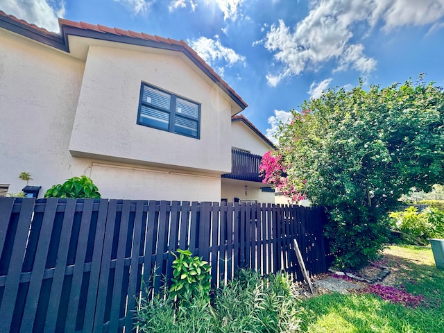 15015 SW 49th Ln Unit A-113, Miami, FL 33185 - view of home's exterior featuring stucco siding and a balcony