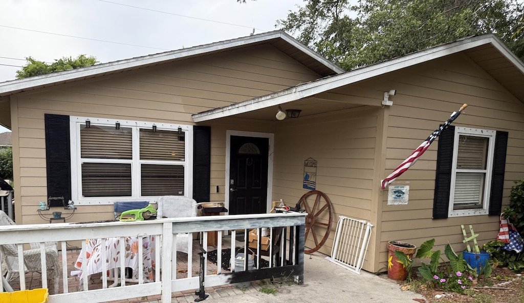 426 15th Pl SW, Vero Beach, FL 32962 - view of shotgun-style home