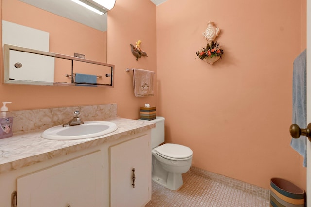 1250 Club Dr W Unit C, Delray Beach, FL 33445 - half bath featuring tile patterned floors, toilet, and vanity