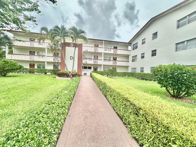 130 Brighton D, Boca Raton, FL 33434 - view of building exterior