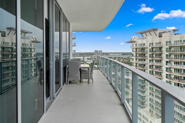 3100 N Ocean Dr Unit H-1708, Singer Island, FL 33404 - balcony featuring a city view