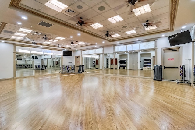 7535 Tarpon Cove Cir, Lake Worth, FL 33467 - exercise area with a drop ceiling, ceiling fan, and wood finished floors