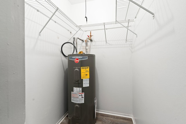 2307 SE Seafury Ln SE, Port Saint Lucie, FL 34952 - utilities featuring electric water heater