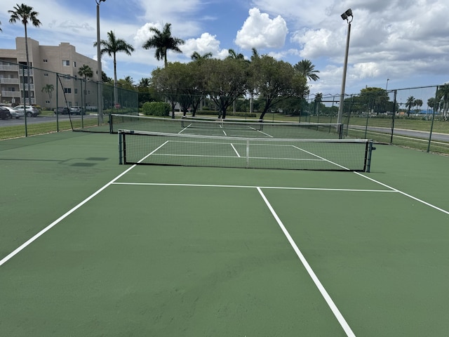 7715 Southampton Ter Unit 102, Tamarac, FL 33321 - view of tennis court featuring community basketball court