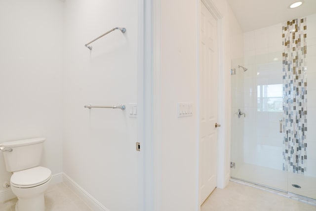 24038 SW Firenze Way, Port Saint Lucie, FL 34986 - bathroom featuring a shower stall, toilet, baseboards, and recessed lighting