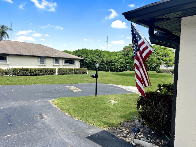 4940 Hawkwood Way Unit A, Boynton Beach, FL 33436 - view of green lawn