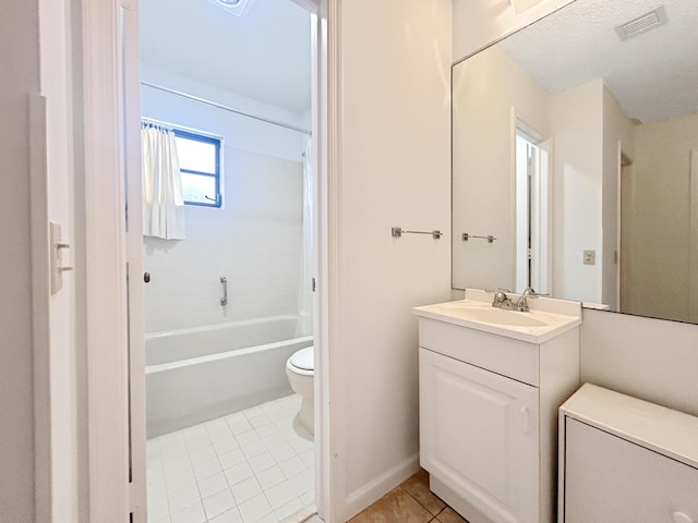 4940 Hawkwood Way Unit A, Boynton Beach, FL 33436 - bathroom with toilet, tile patterned floors, vanity, and shower / bathtub combination with curtain